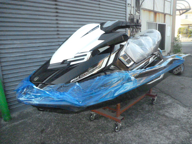 新艇中古艇販売