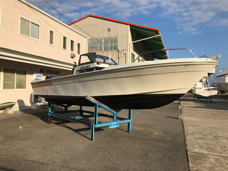 新艇中古艇販売