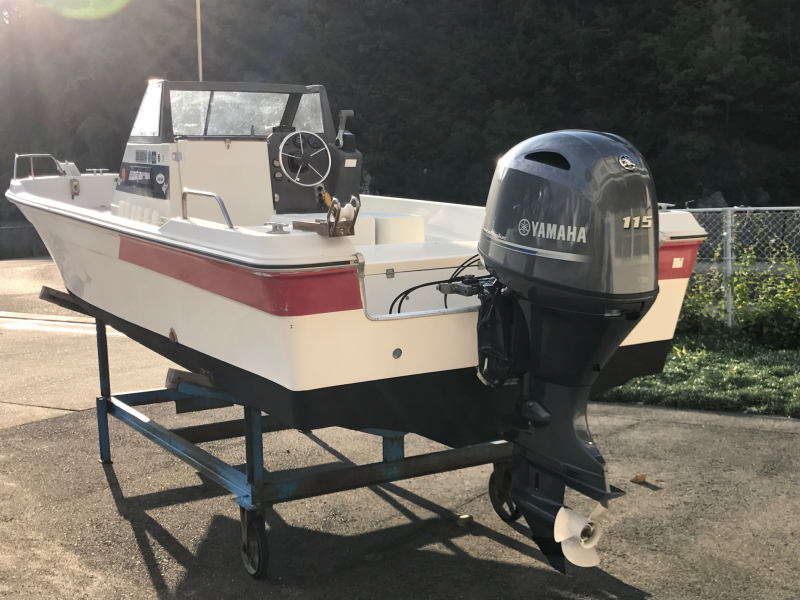 新艇中古艇販売