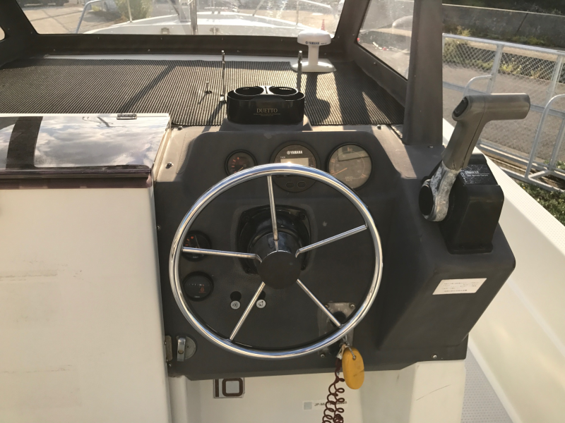 新艇中古艇販売