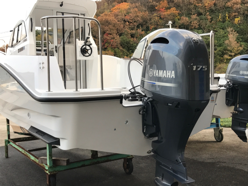 新艇中古艇販売