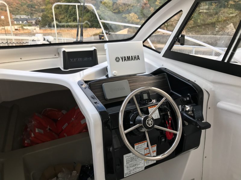 新艇中古艇販売