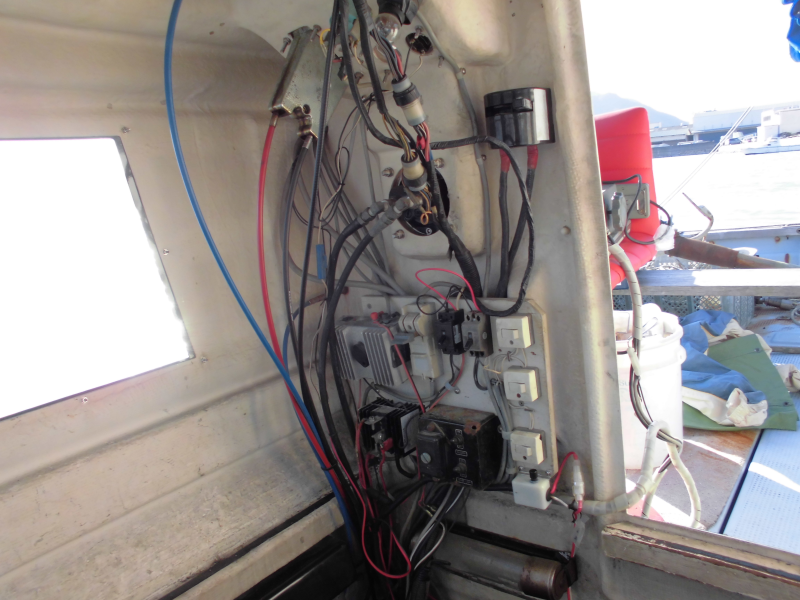 新艇中古艇販売