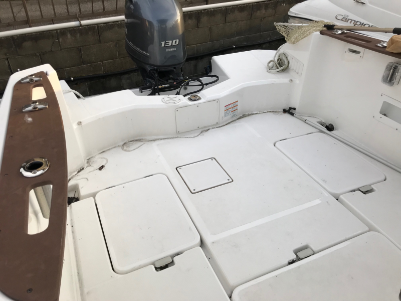 新艇中古艇販売