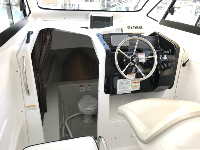 新艇中古艇販売