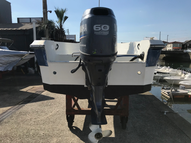 新艇中古艇販売