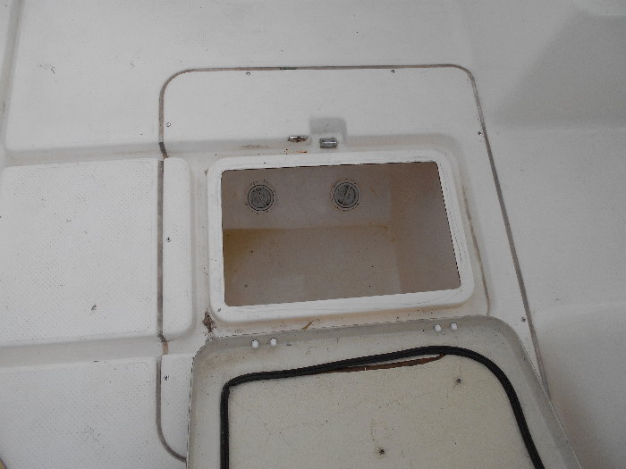 新艇中古艇販売