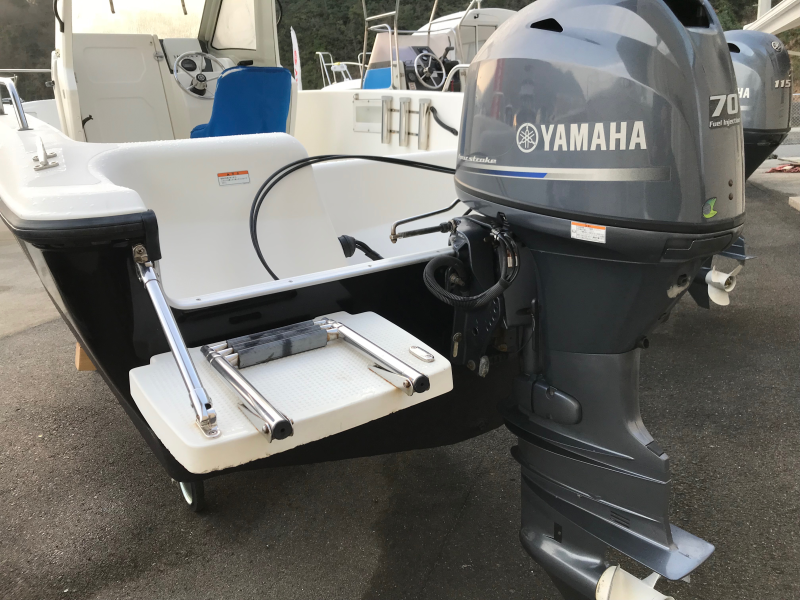 新艇中古艇販売