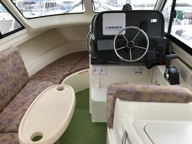 新艇中古艇販売