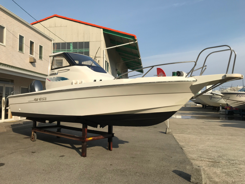 新艇中古艇販売