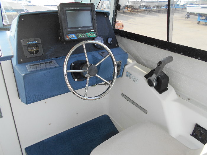 新艇中古艇販売