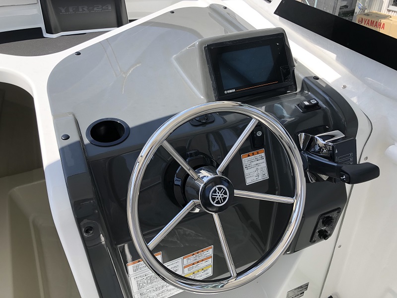 新艇中古艇販売