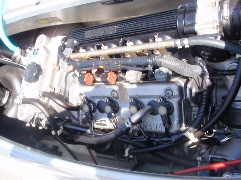 新艇中古艇販売