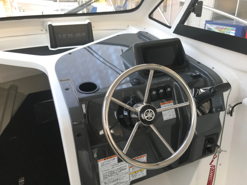 新艇中古艇販売