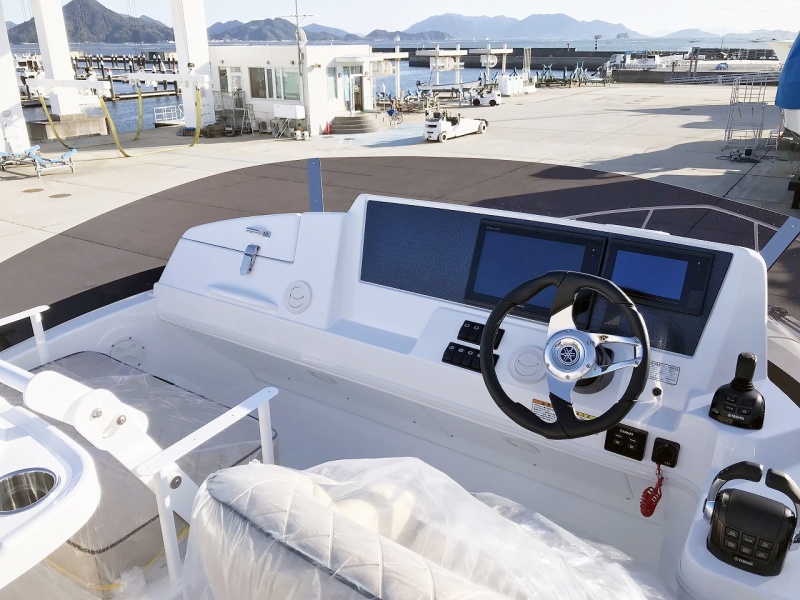 新艇中古艇販売