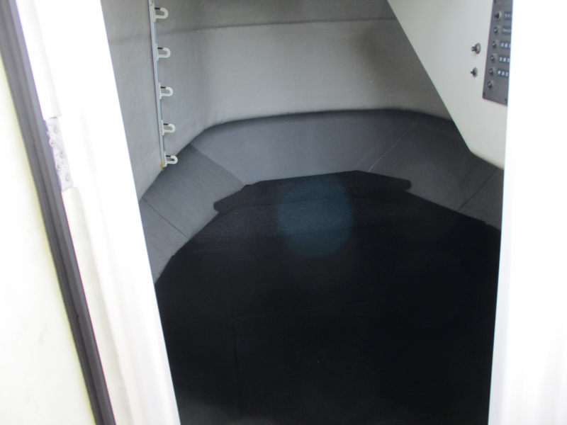 新艇中古艇販売