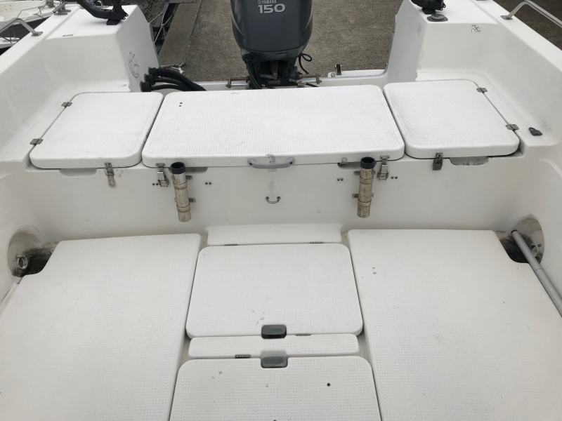 新艇中古艇販売