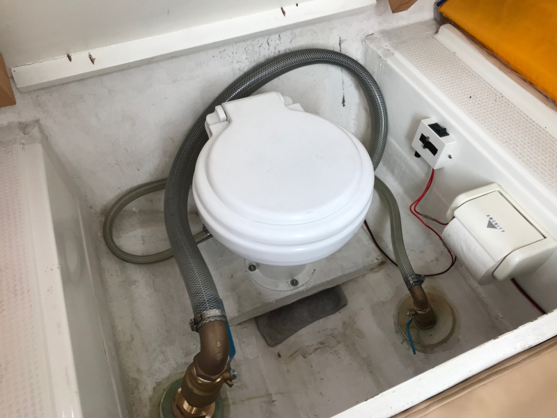 新艇中古艇販売