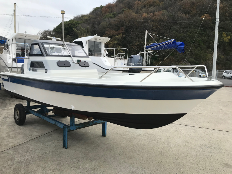 新艇中古艇販売