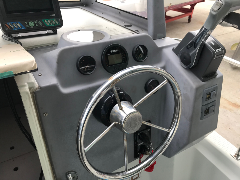 新艇中古艇販売