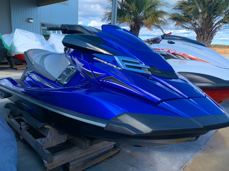 新艇中古艇販売