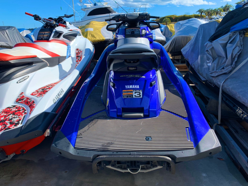 新艇中古艇販売