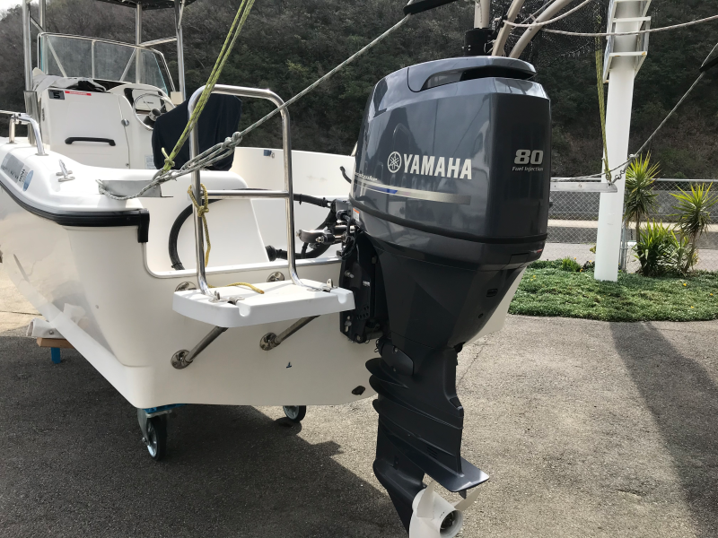新艇中古艇販売