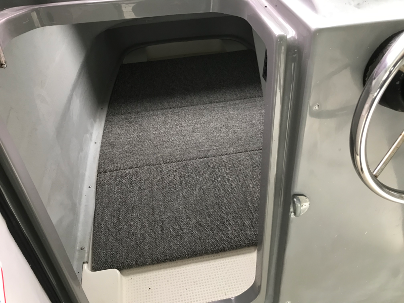 新艇中古艇販売