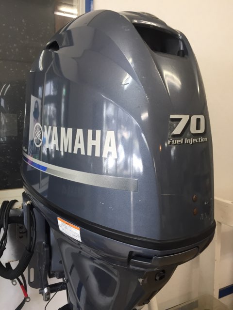 新艇中古艇販売