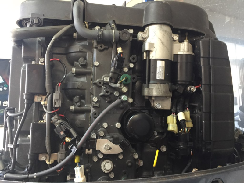 新艇中古艇販売