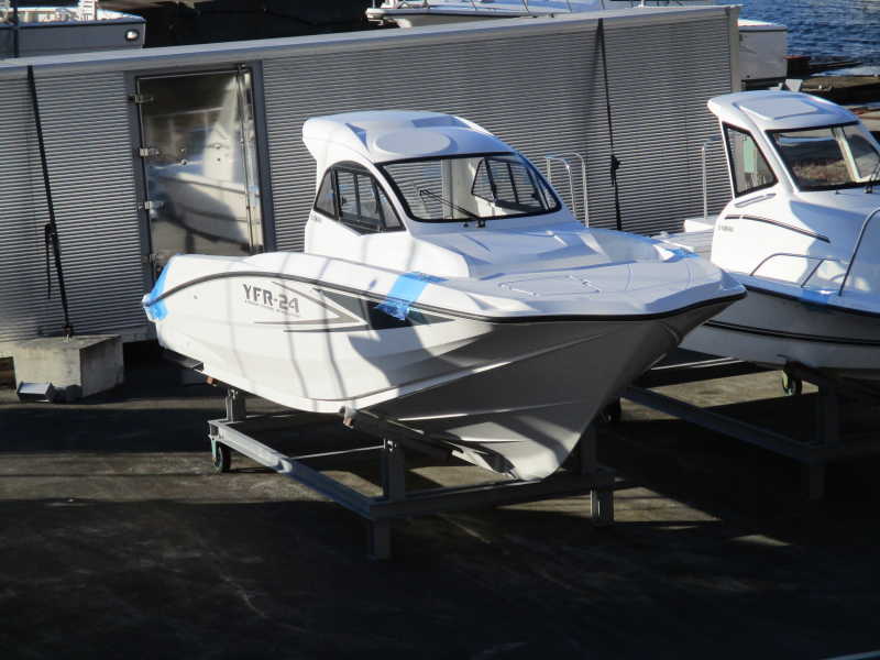 新艇中古艇販売