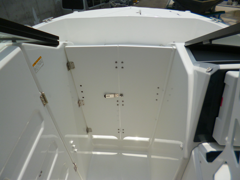 新艇中古艇販売