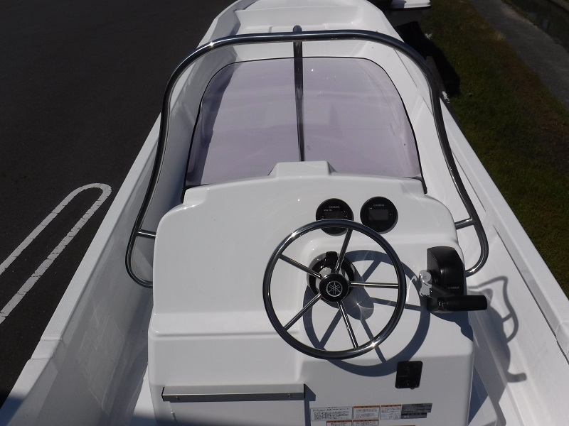 新艇中古艇販売