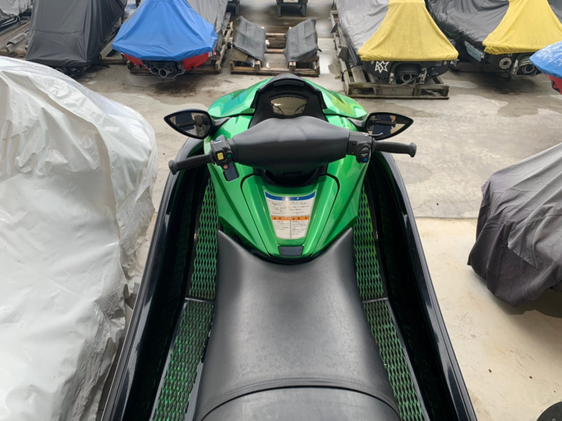 新艇中古艇販売