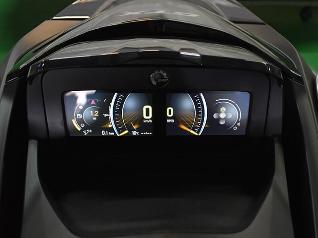 新艇中古艇販売