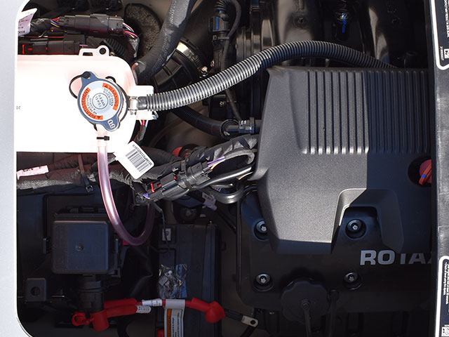 新艇中古艇販売