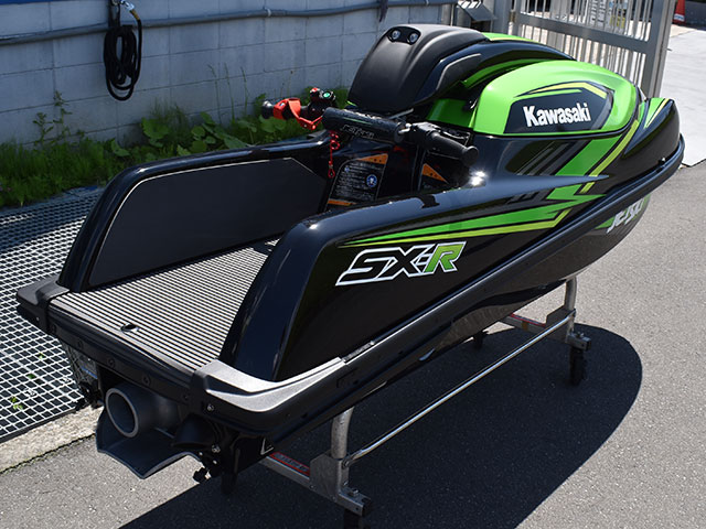 新艇中古艇販売