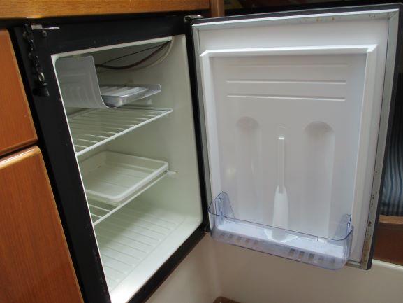 新艇中古艇販売