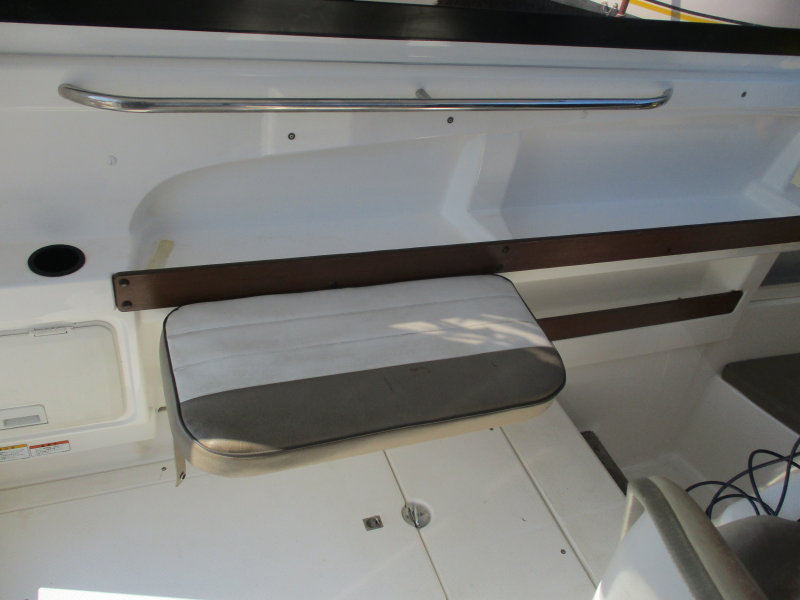 新艇中古艇販売