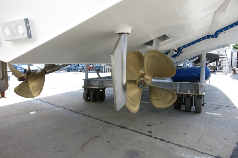 新艇中古艇販売