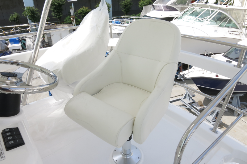 新艇中古艇販売