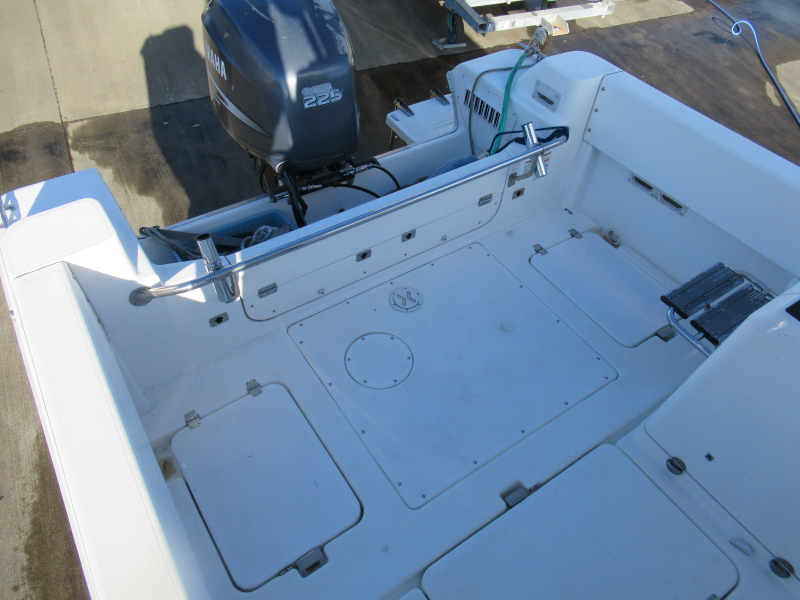 新艇中古艇販売