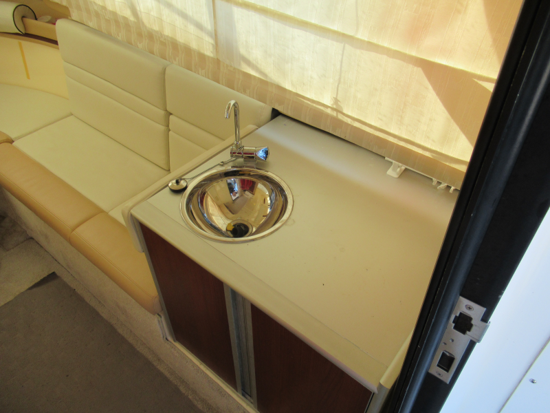 新艇中古艇販売