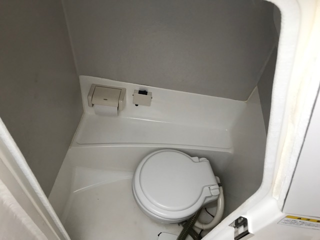 新艇中古艇販売