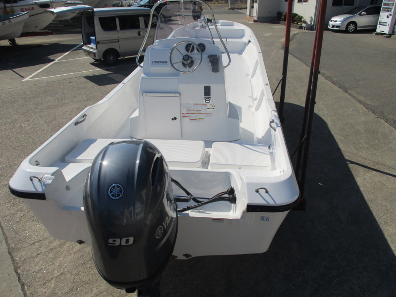 新艇中古艇販売