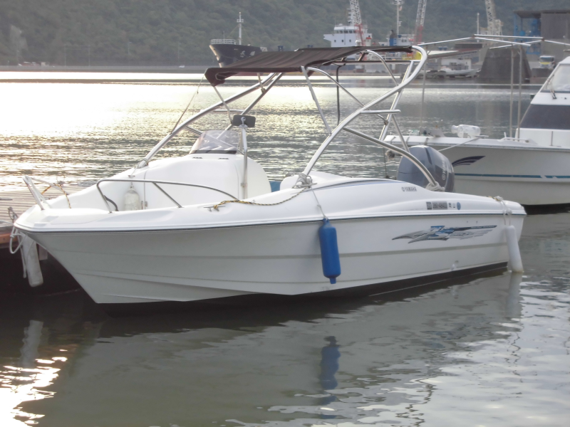 新艇中古艇販売