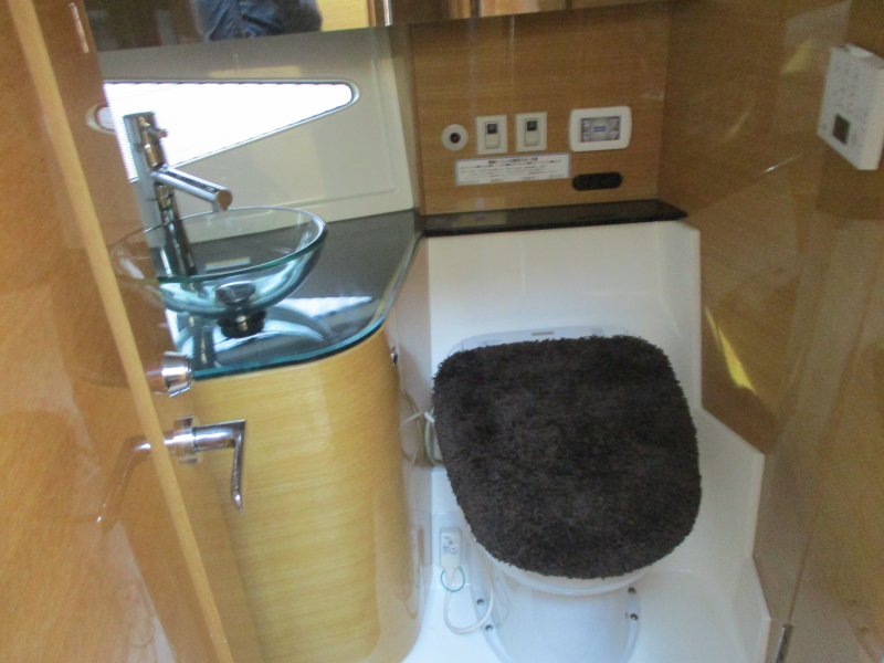 新艇中古艇販売