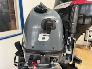 新艇中古艇販売