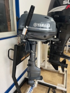 新艇中古艇販売