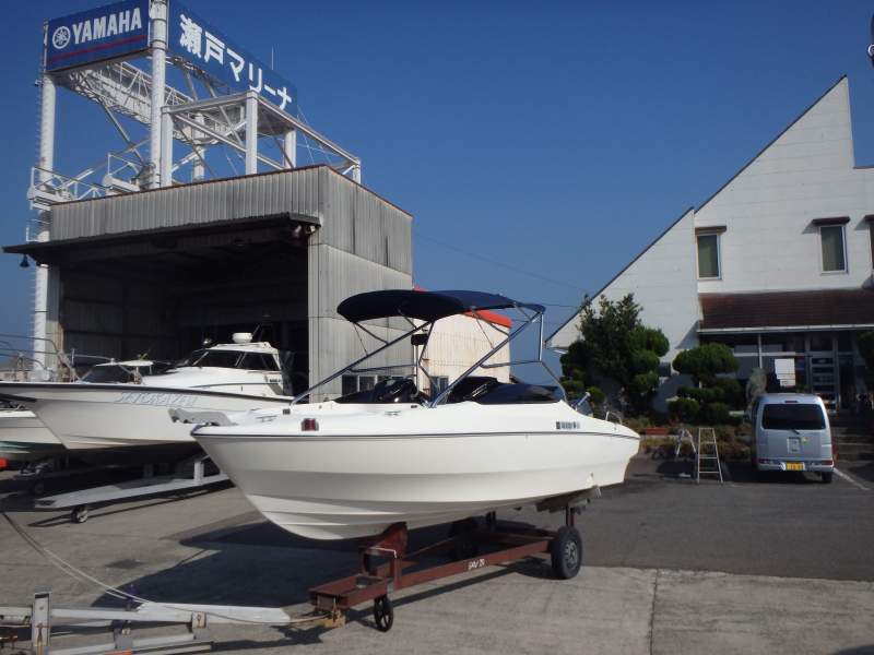 新艇中古艇販売